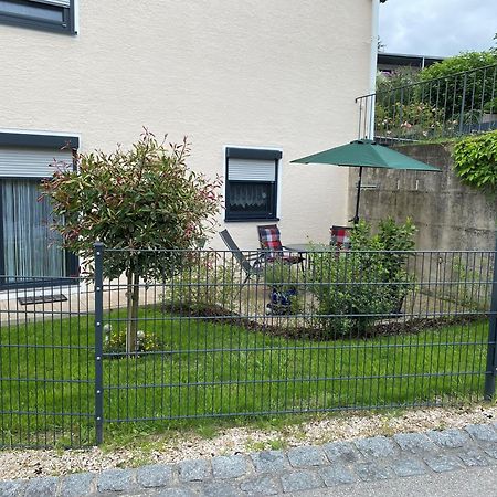 Ferienwohnung Mit Salzachblick Laufen Bagian luar foto