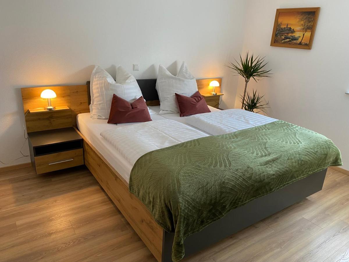 Ferienwohnung Mit Salzachblick Laufen Bagian luar foto