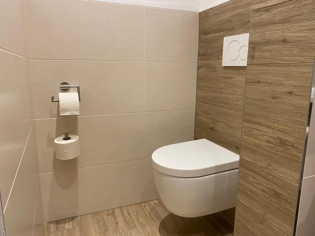 Ferienwohnung Mit Salzachblick Laufen Bagian luar foto